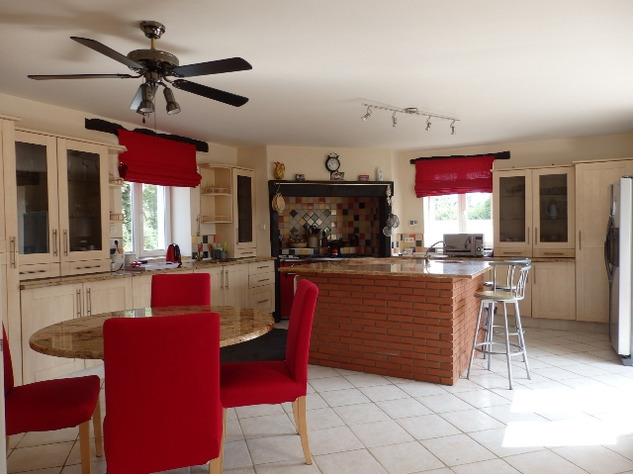 Pristine 6 Bedroom 4 with En-Suites; Home with Indoor Swimming Pool 18144