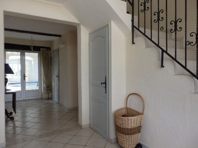 Pristine 6 Bedroom 4 with En-Suites; Home with Indoor Swimming Pool 18148