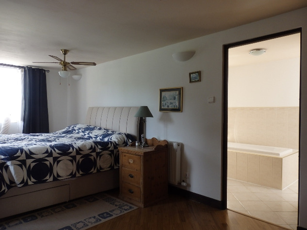 Pristine 6 Bedroom 4 with En-Suites; Home with Indoor Swimming Pool 18164