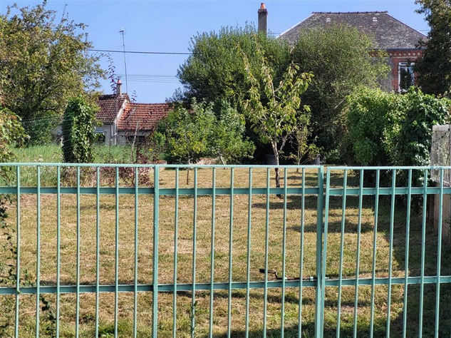 3 Bedroom Village House in Saint-Léger-Magnazeix in the Haute Vienne 18300