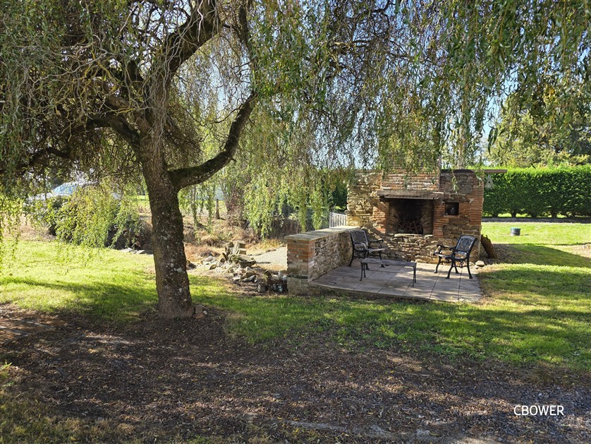 For Sale - 2 Bed House, Barn and Bread Oven set on 2228m² - St Barbant - 87 19216