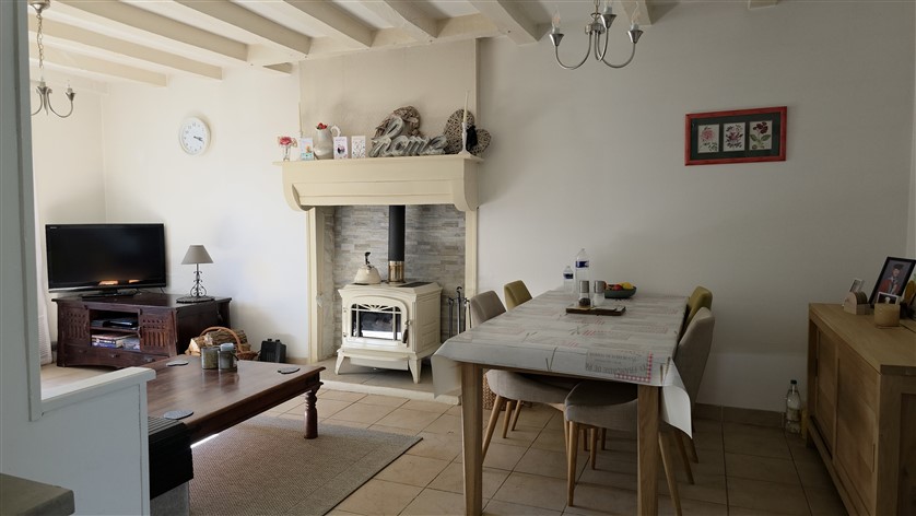 For Sale - 2 Bed House, Barn and Bread Oven set on 2228m² - St Barbant - 87 19220