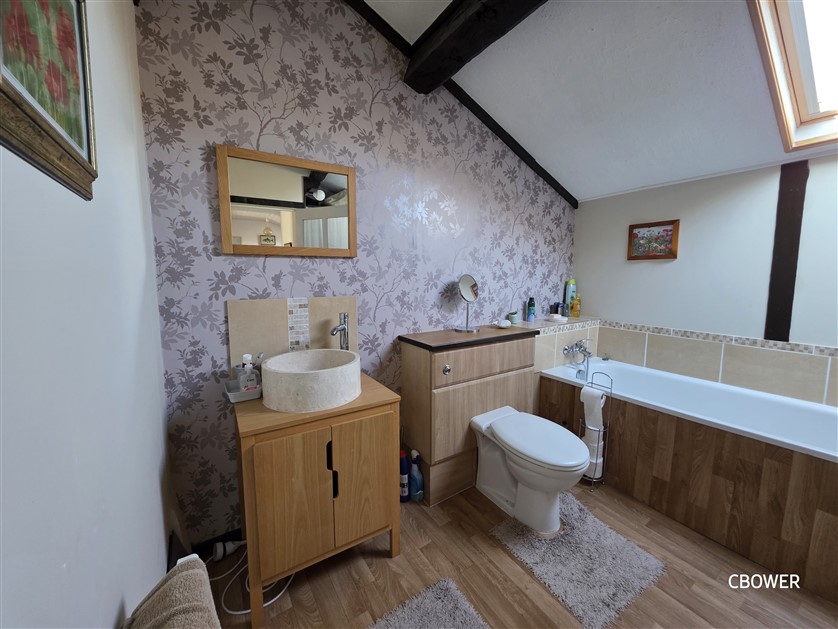 For Sale - 2 Bed House, Barn and Bread Oven set on 2228m² - St Barbant - 87 19232