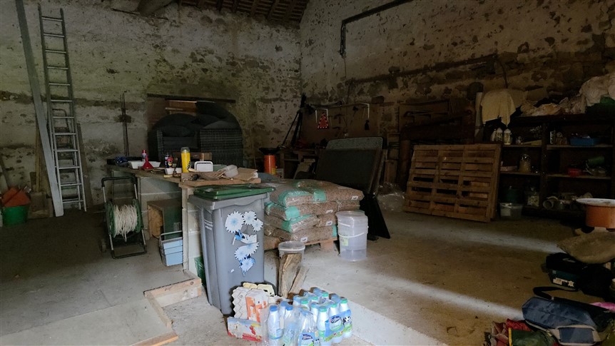 For Sale 3 Houses, 2 Barns, Gardens. Lussac-les-Églises. 87 19253