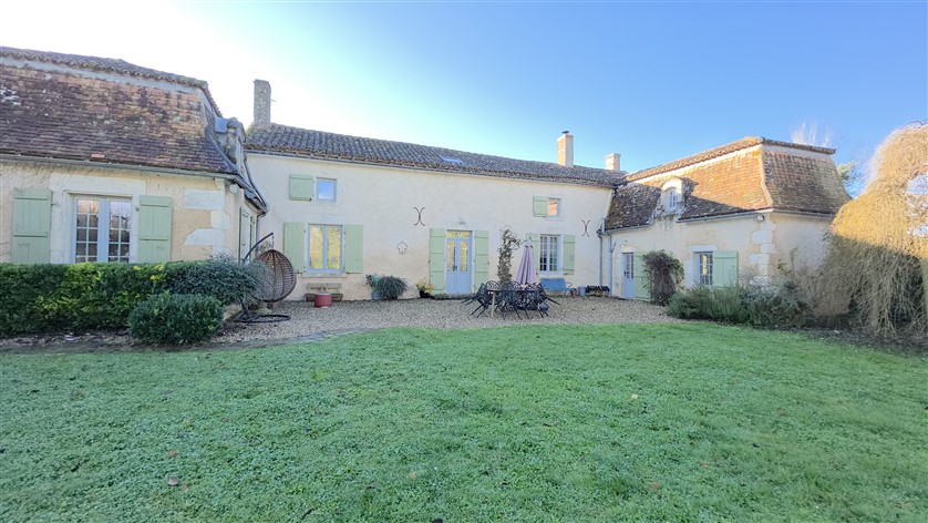 For Sale Manor House with Guest Accommodation St Savin - 86 19344