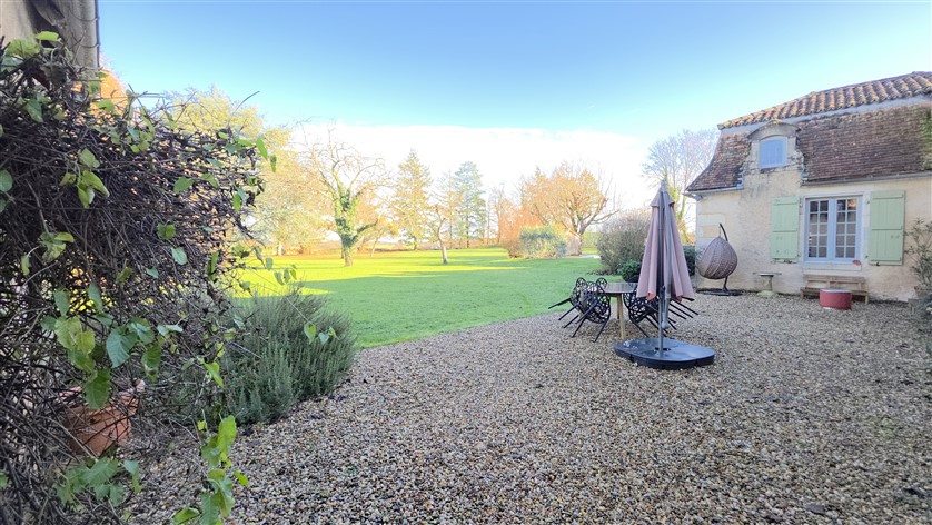 For Sale Manor House with Guest Accommodation St Savin - 86 19368