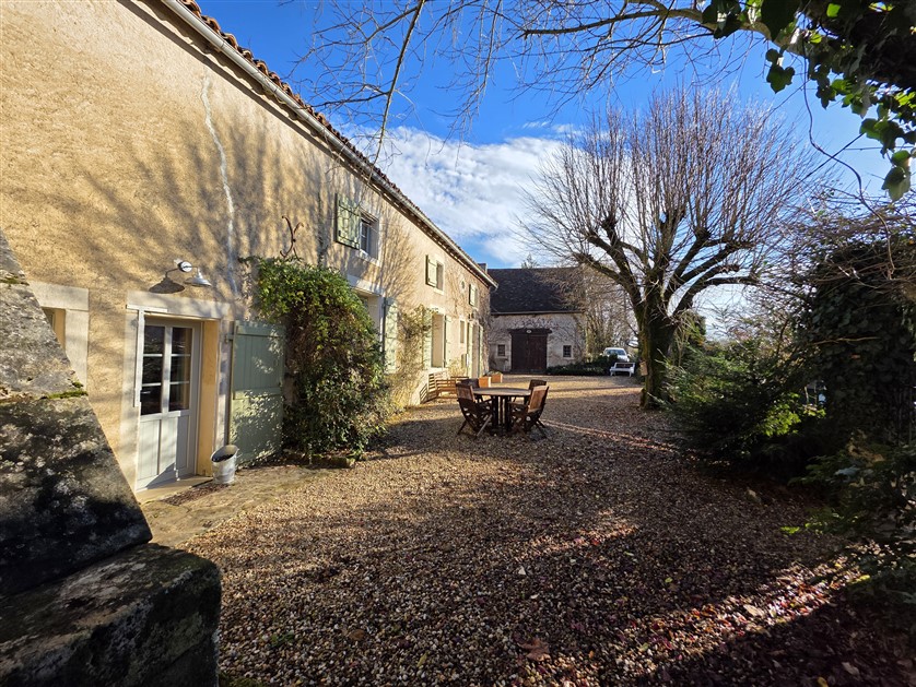 For Sale Manor House with Guest Accommodation St Savin - 86 19381