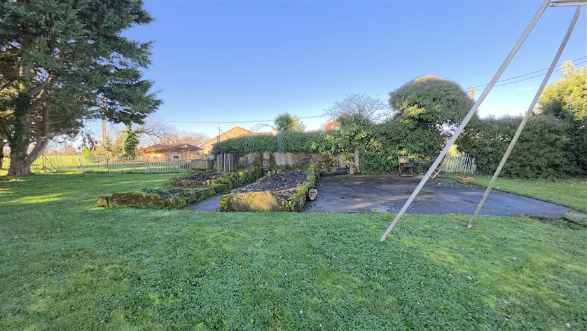 For Sale Manor House with Guest Accommodation St Savin - 86 19387