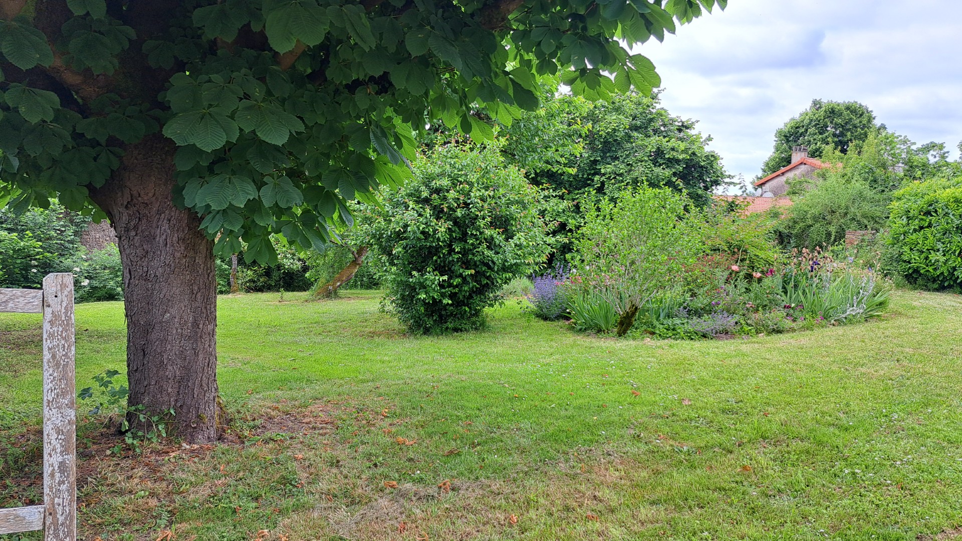 House with garden for sale in Nerignac, Nouvelle-Aquitaine 19395