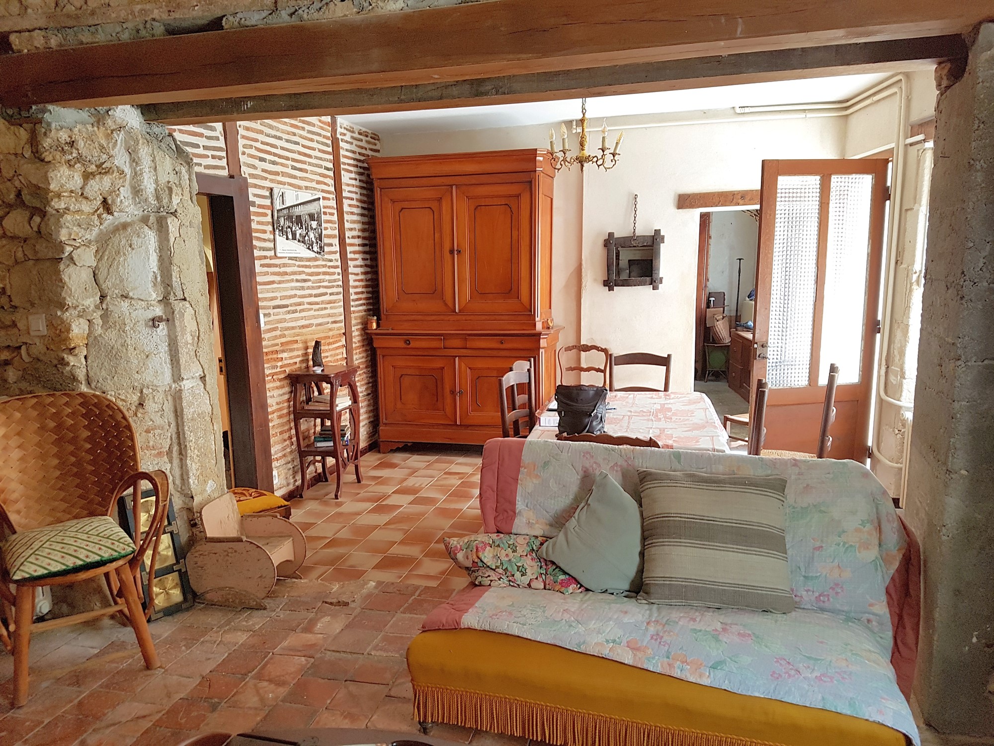 Large house is for sale in the village of LIGLET, Montmorillonnais region, Vienne 86 19457