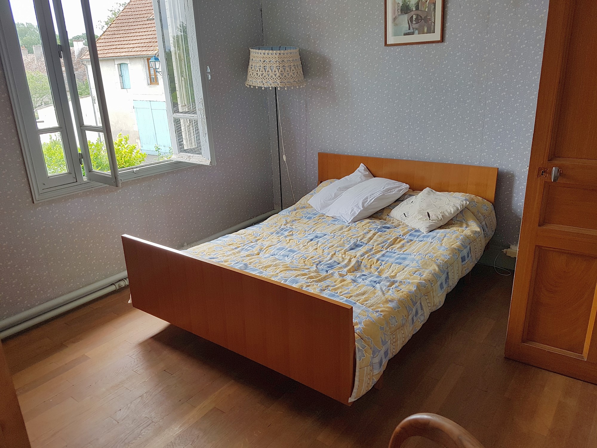 Large house is for sale in the village of LIGLET, Montmorillonnais region, Vienne 86 19461