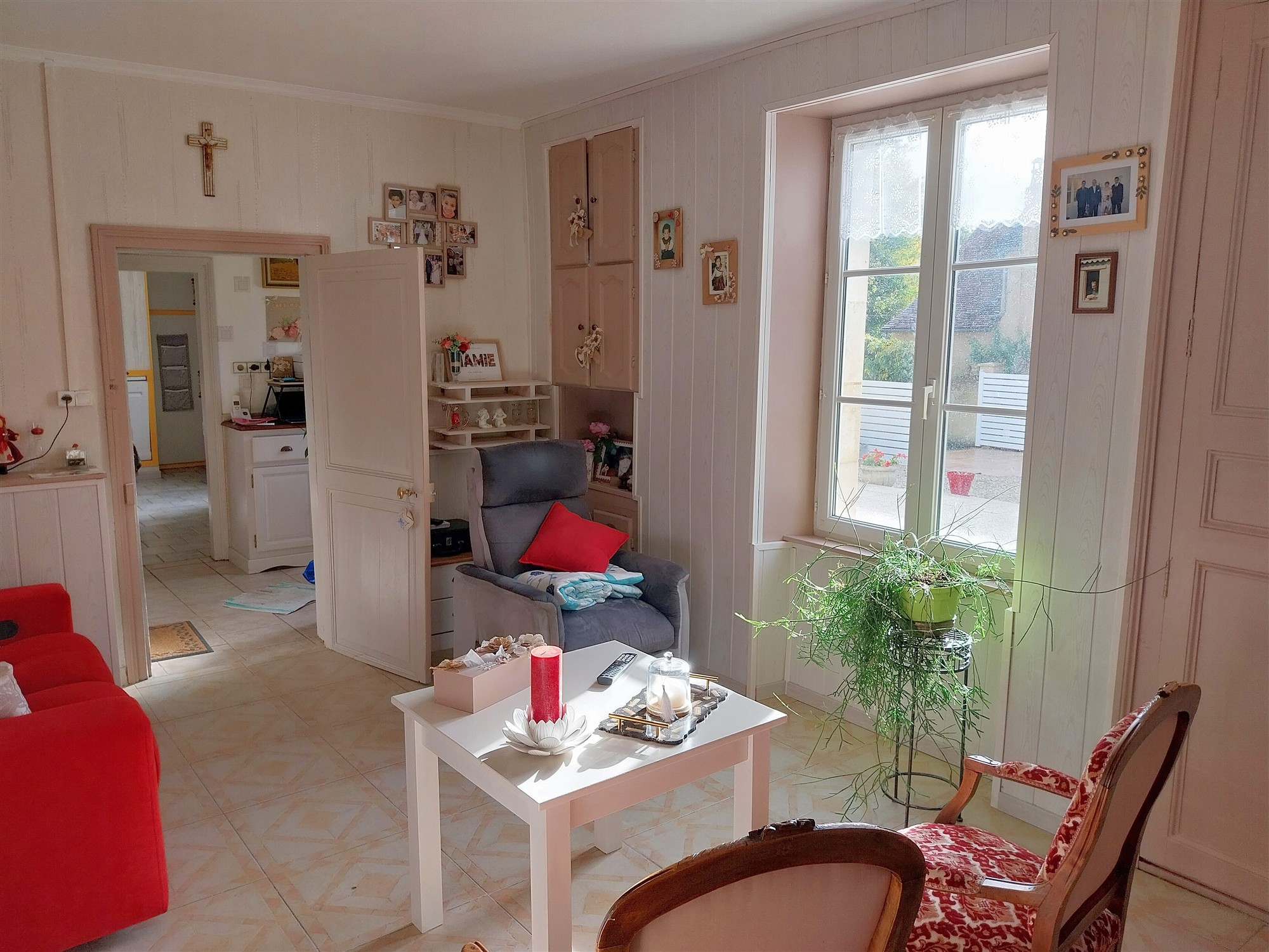 House with big outbuilding for sale near Le Blanc 36 19544