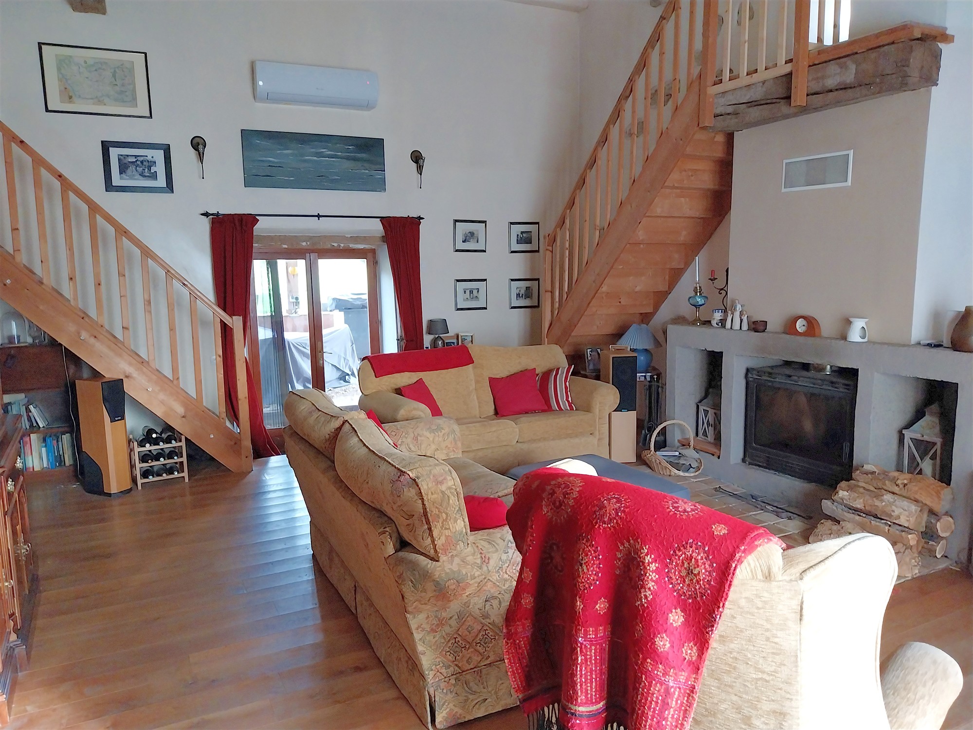 House with pool for sale in the Montmorillon region 86 19562