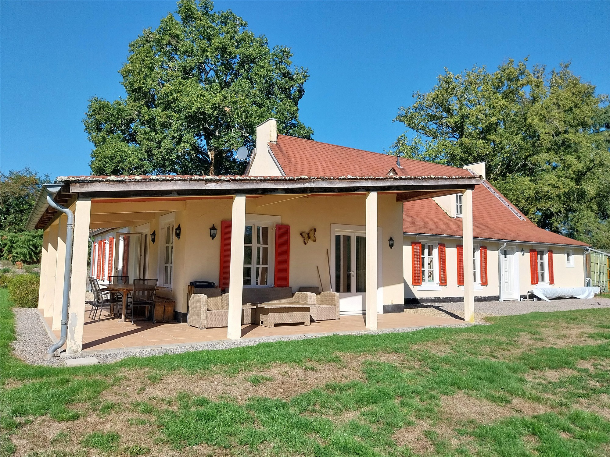 House with pool for sale in the Haute Vienne 87 19590