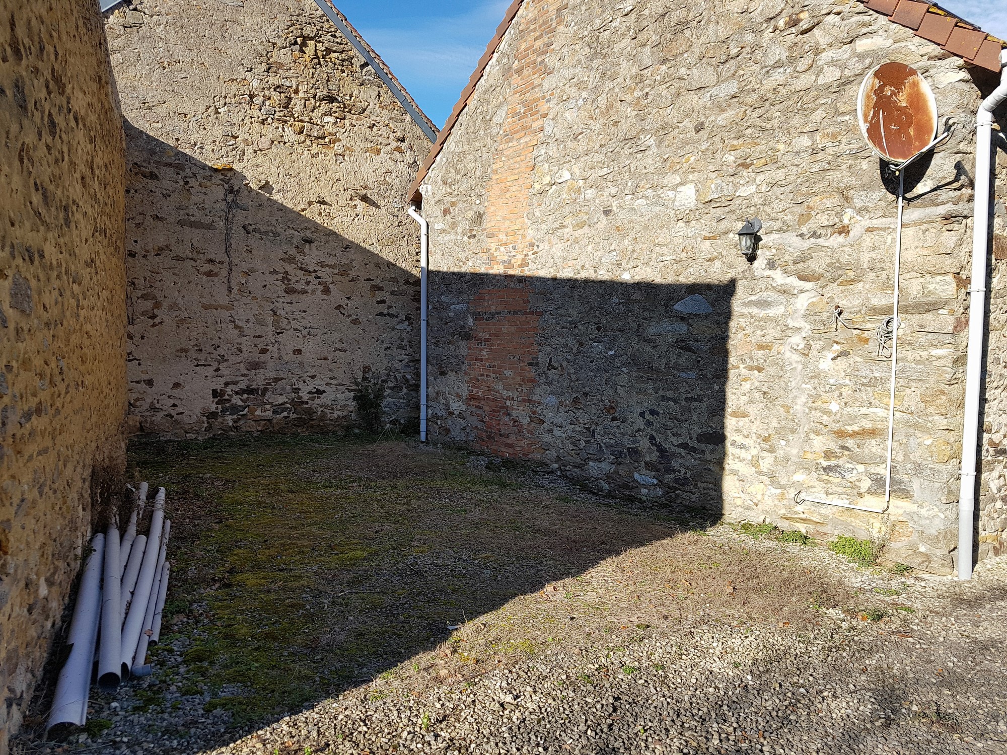 House with garage for sale in the south of the Brenne, 36 19621