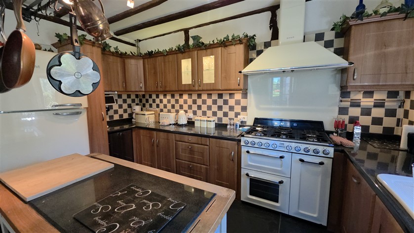 For Sale 4 Bed House, Garden, Pool and Atelier - Magnac Laval 87 20134