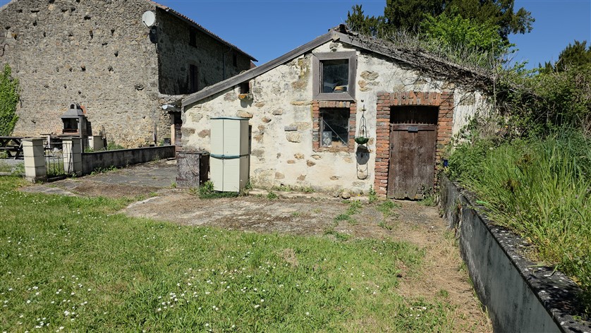 For Sale 4 Bed House, Garden, Pool and Atelier - Magnac Laval 87 20153