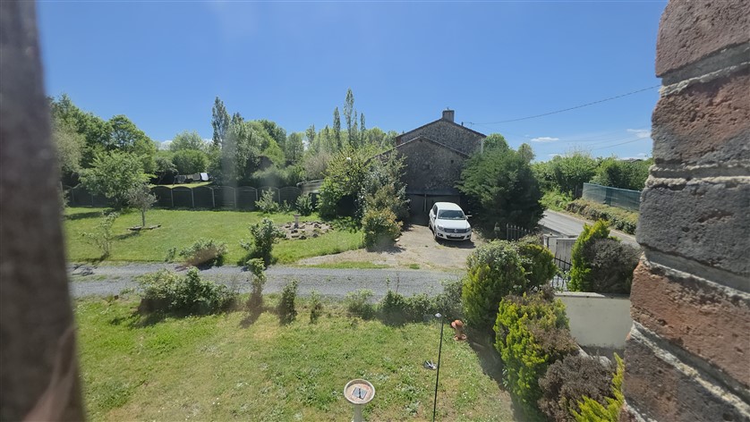 For Sale 4 Bed House, Garden, Pool and Atelier - Magnac Laval 87 20157