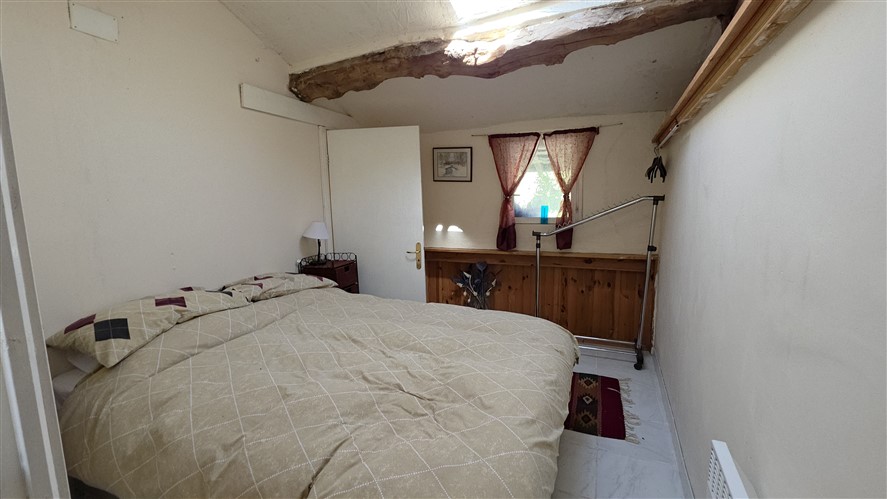 For Sale 5 Bed House with Gardens - Droux – 87 20177