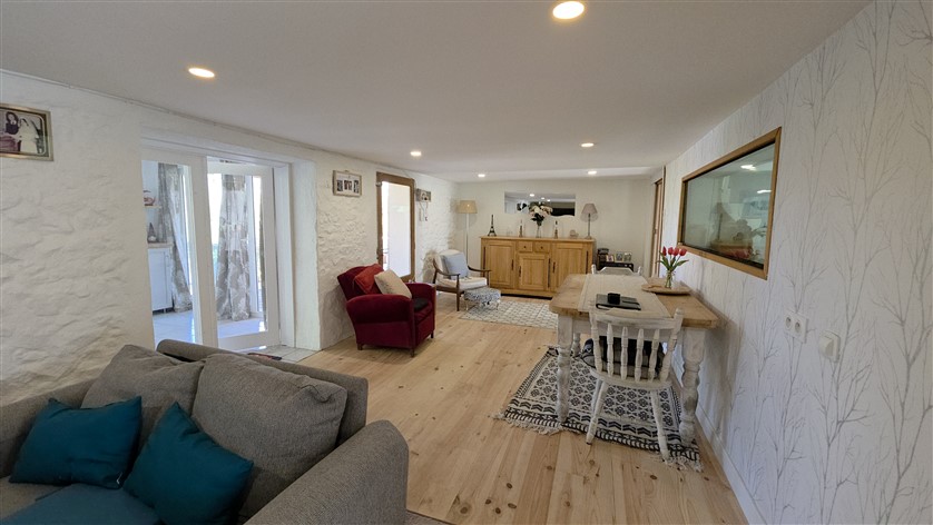 For Sale 3/4 Bed House with Garden in La Trimouille - 86 20198