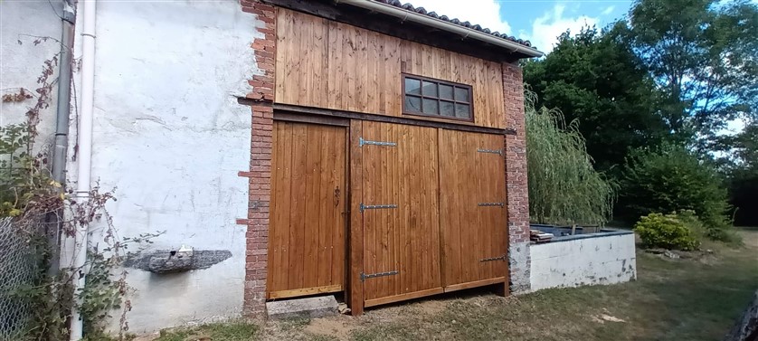 Rural House, Gite for Sale with Barn, Gardens – Le Dorat - 87 20252