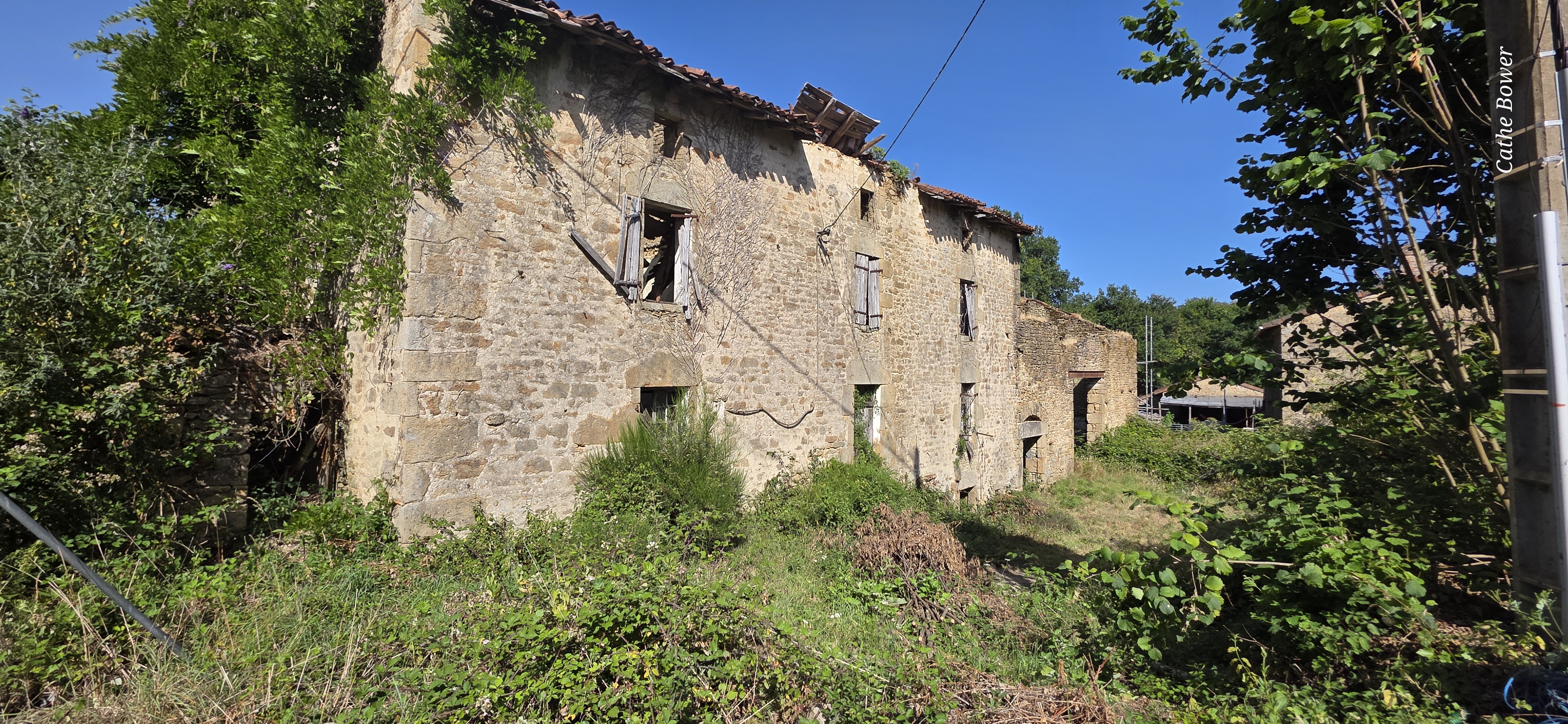 Renovation Opportunity for Sale - Saint-Pardoux-Le-Lac – 87 20380