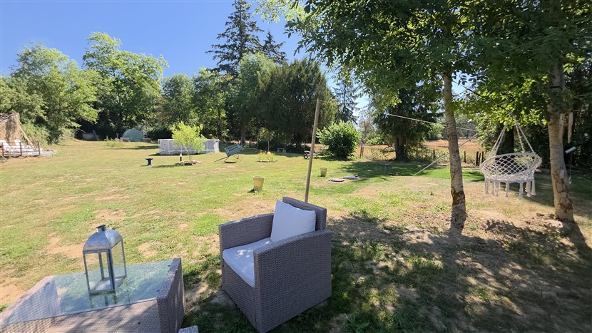 For Sale 4-Bed Country Home, Gardens, Cottage & Barns 20541