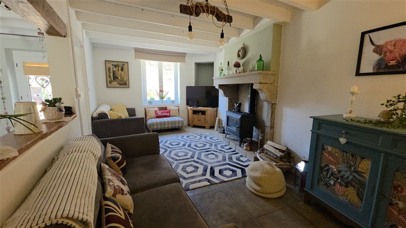 For Sale 4-Bed Country Home, Gardens, Cottage & Barns 20545