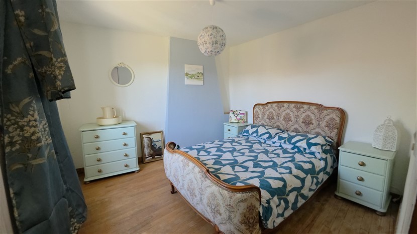 For Sale 4-Bed Country Home, Gardens, Cottage & Barns 20553