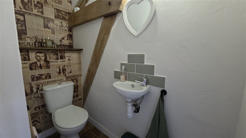 For Sale 4-Bed Country Home, Gardens, Cottage & Barns 20557