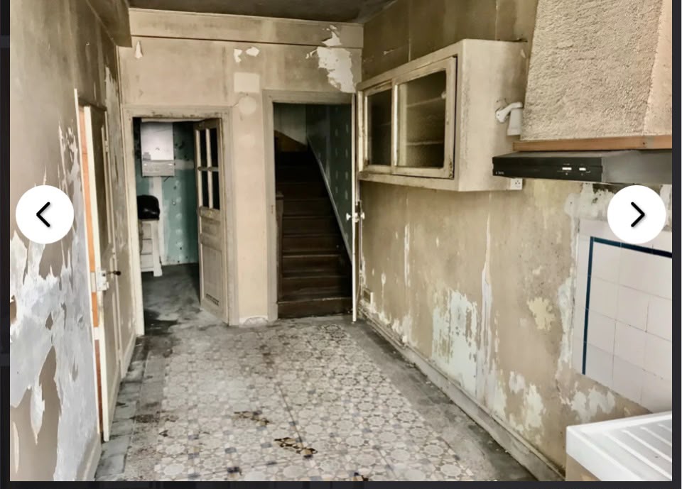 PRIVATE SALE - 3 Bed House with Shop Front - Le Dorat 87 20583