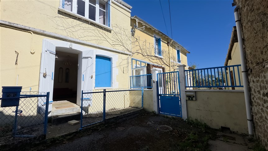 For Sale House with Gite and Pool, 1km from Magnac Laval 87 20742