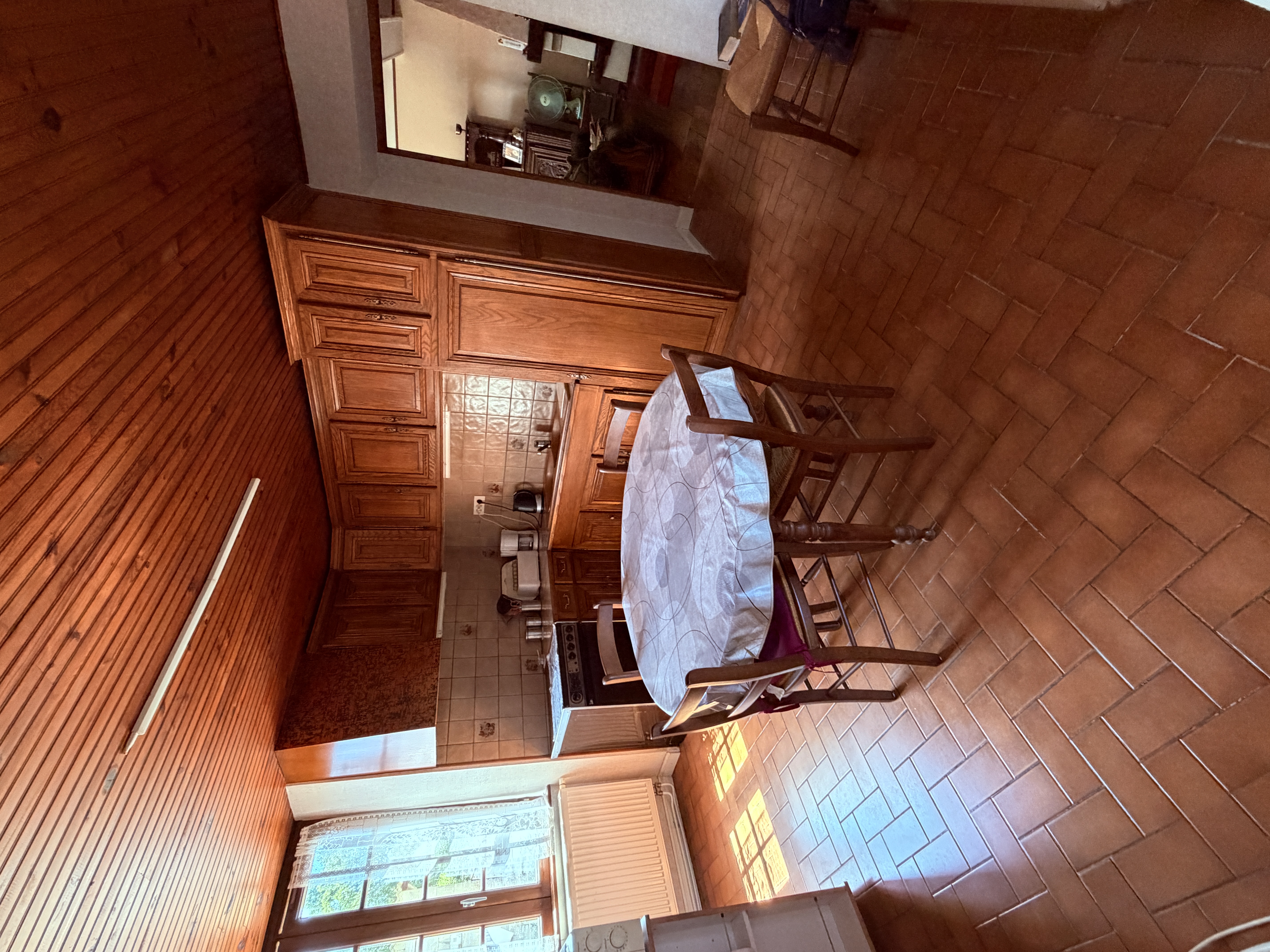 Rural House with Garages and a Spacious Garden - Indre 36 20760