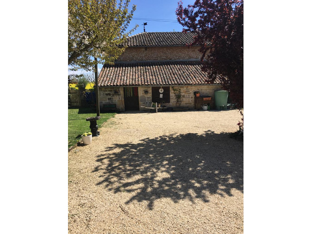 For Sale Countryside House with Outbuildings and Pool 16855